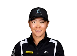 Kelly Tan 이미지