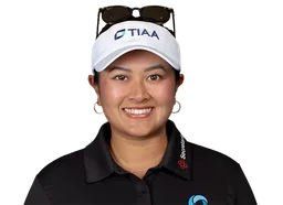 Lilia Vu 이미지